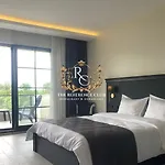 The Reference Club Restaurant & Lodge *
