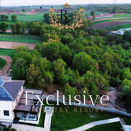 The Reference Club Restaurant & *