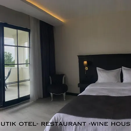 The Reference Club Restaurant & Gerendaház